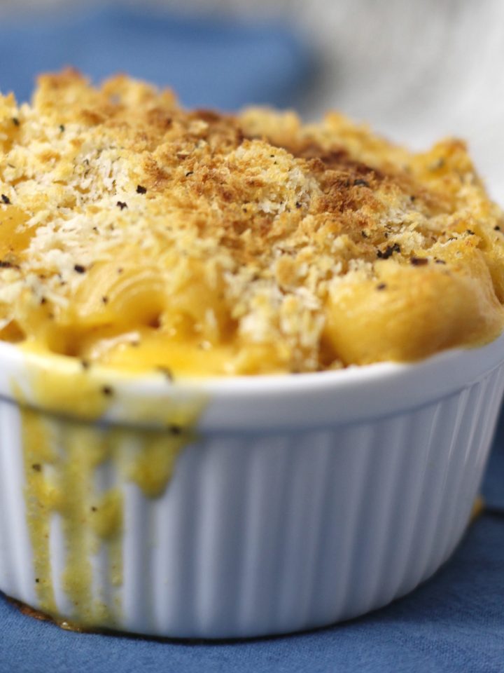 comfort mac and cheese|www.mannaandspice.com