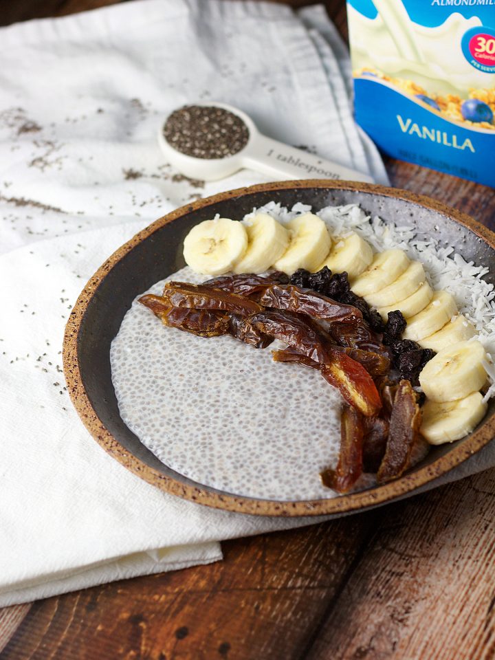 Overnight Vanilla Chia Seed Pudding|www.mannaandspice.com